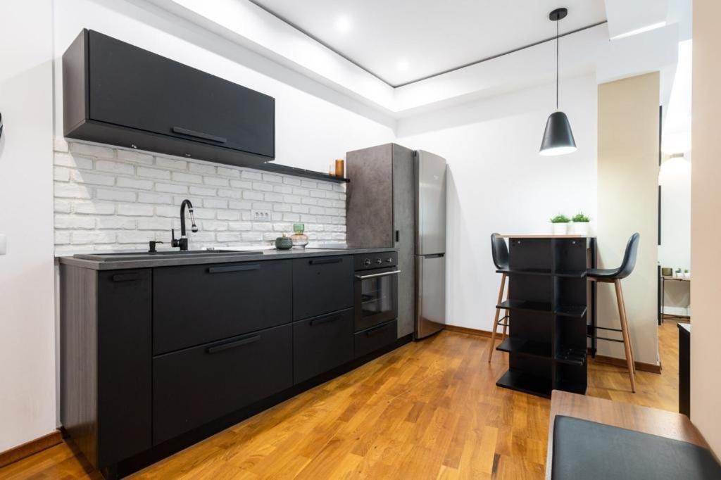 Wonderful Victorie Apartment بوخارست المظهر الخارجي الصورة